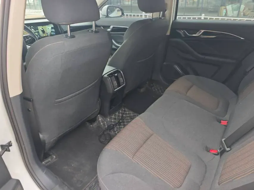 2022 Bestune B70 1.5T 169HP L4 7DCT,autocango,china used car exporter,china ev exporter,chinese used car exporter,chinese used ev exporter