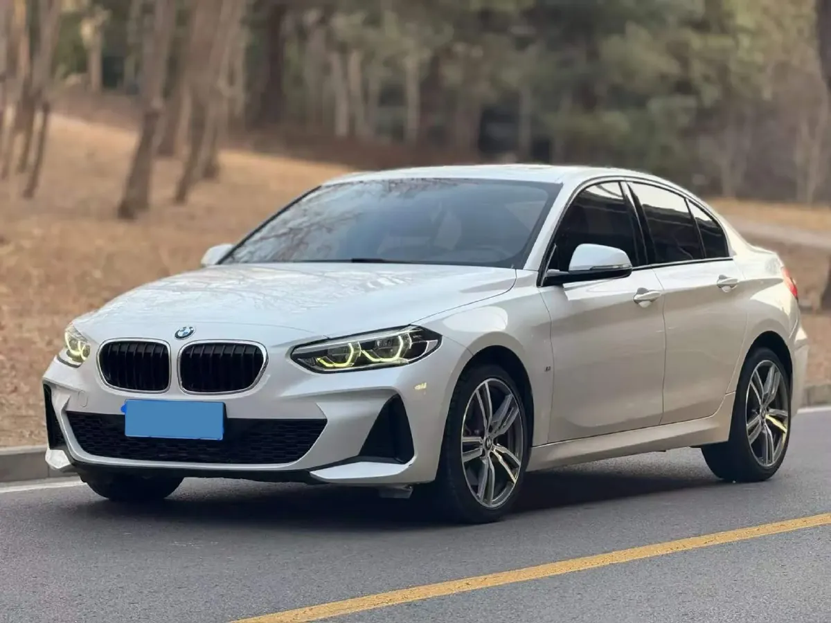 2023 BMW 1 Series 1.5T 136HP L3 7DCT,autocango,china used car exporter,china ev exporter,chinese used car exporter,chinese used ev exporter