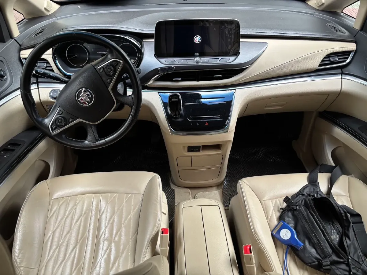 2023 Buick GL8 2.0T 237HP L4 9AT,autocango,china used car exporter,china ev exporter,chinese used car exporter,chinese used ev exporter