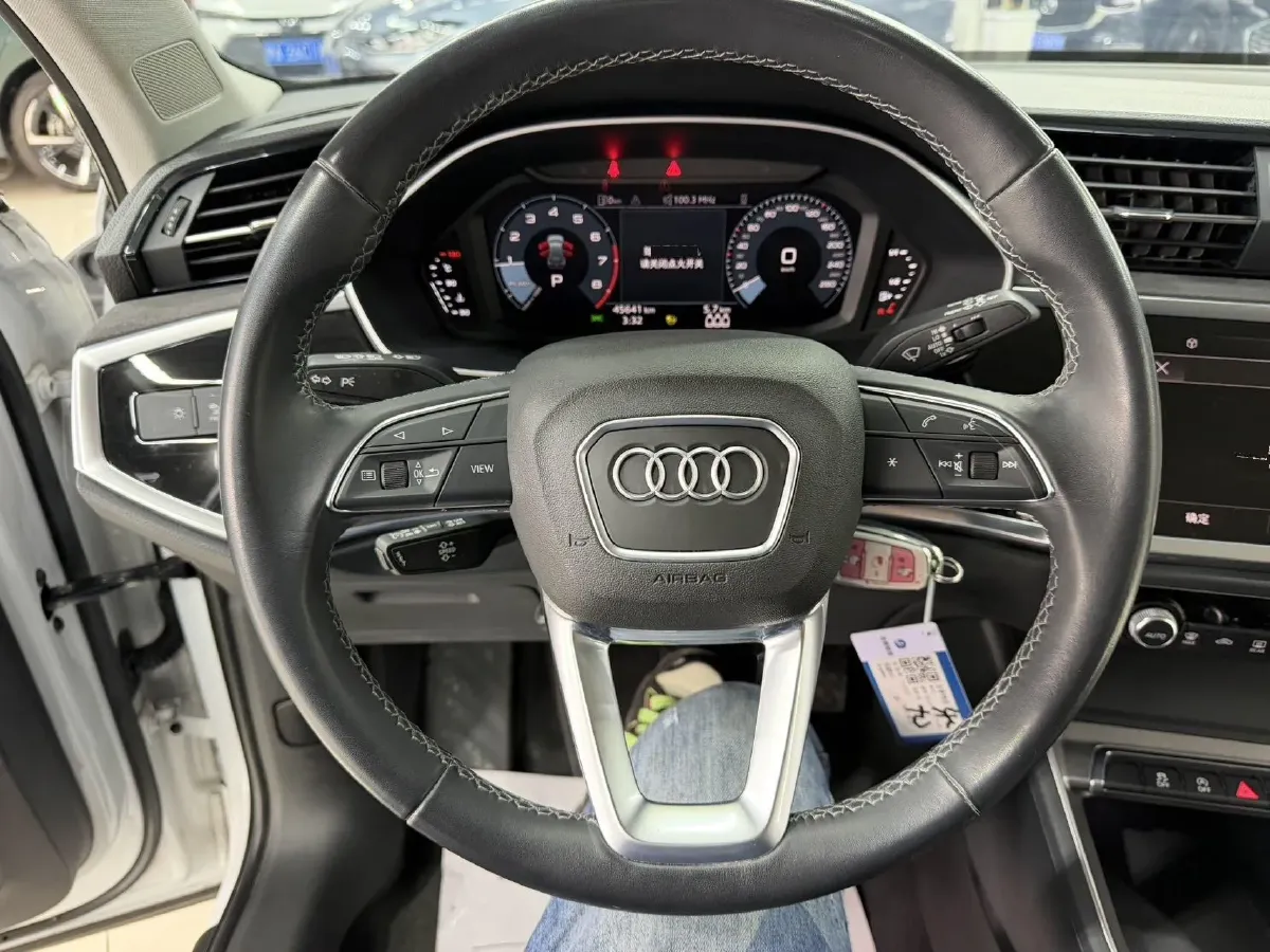 2023 Audi Q3 1.4T 150HP L4 7DCT,autocango,china used car exporter,china ev exporter,chinese used car exporter,chinese used ev exporter