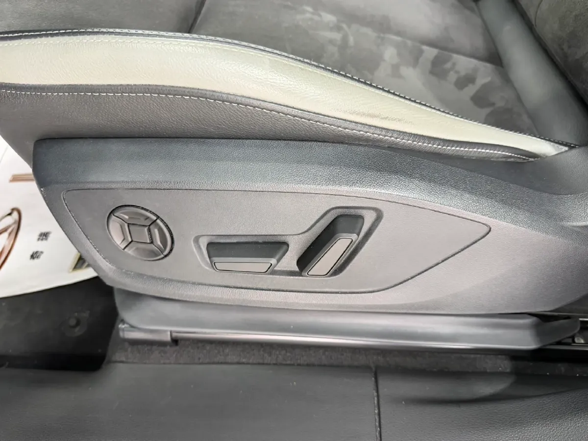 2023 Audi Q3 1.4T 150HP L4 7DCT,autocango,china used car exporter,china ev exporter,chinese used car exporter,chinese used ev exporter