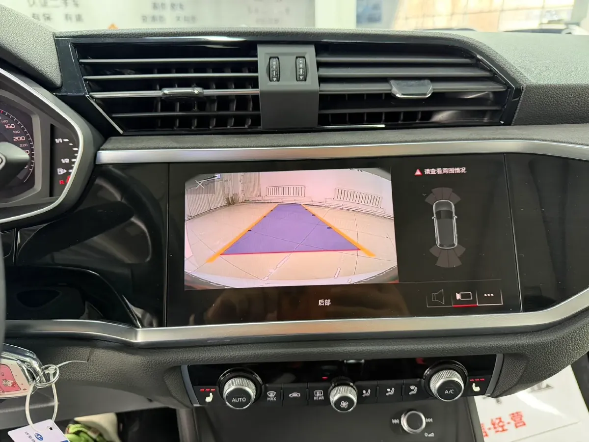 2023 Audi Q3 1.4T 150HP L4 7DCT,autocango,china used car exporter,china ev exporter,chinese used car exporter,chinese used ev exporter