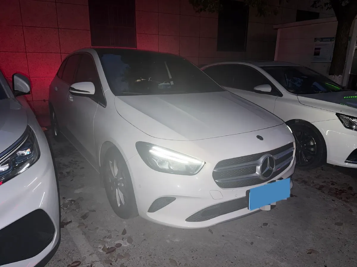2021 Mercedes-Benz B Class 1.3T 163HP L4 7DCT,autocango,china used car exporter,china ev exporter,chinese used car exporter,chinese used ev exporter
