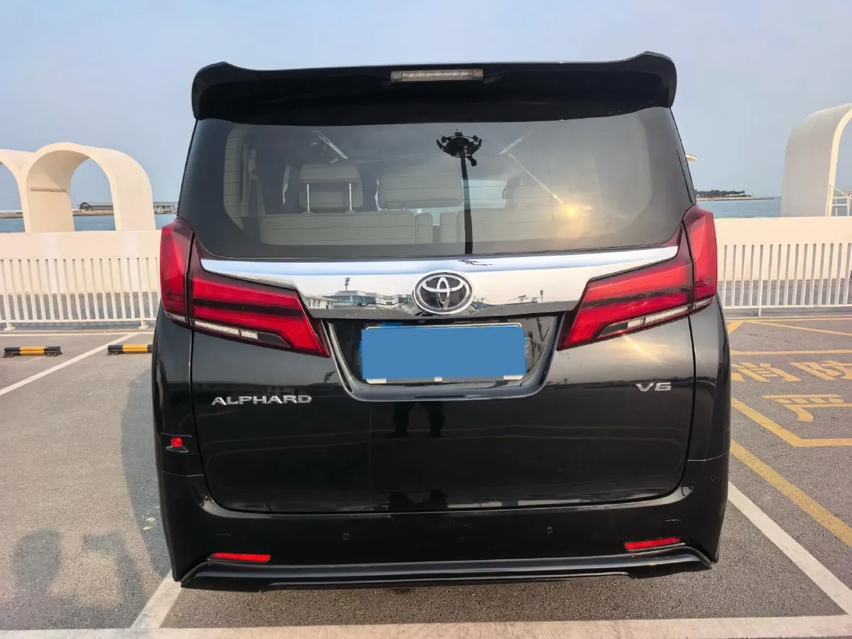 2018 Toyota Alphard 3.5L 301HP V6 8AT,autocango,china used car exporter,china ev exporter,chinese used car exporter,chinese used ev exporter