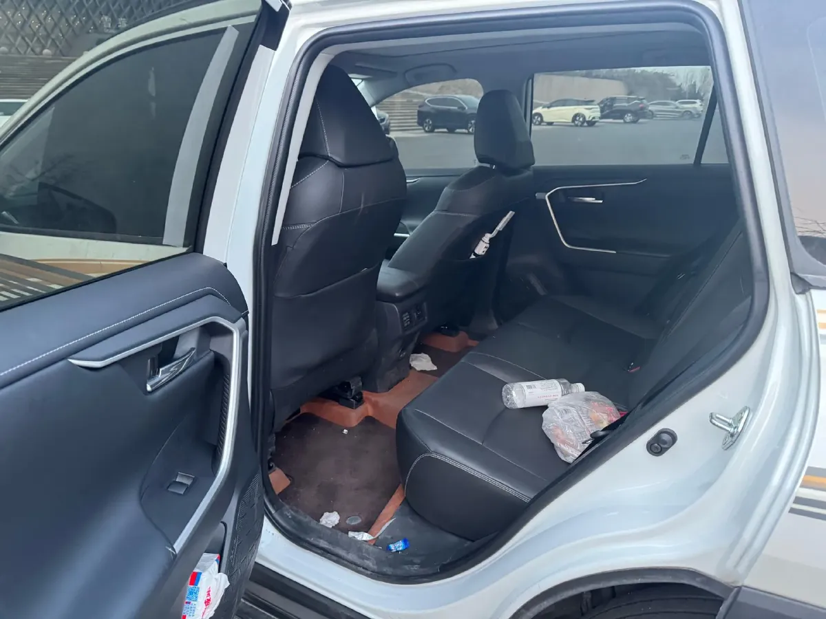 2023 Toyota RAV4 2.0L 171HP L4 CVT,autocango,china used car exporter,china ev exporter,chinese used car exporter,chinese used ev exporter