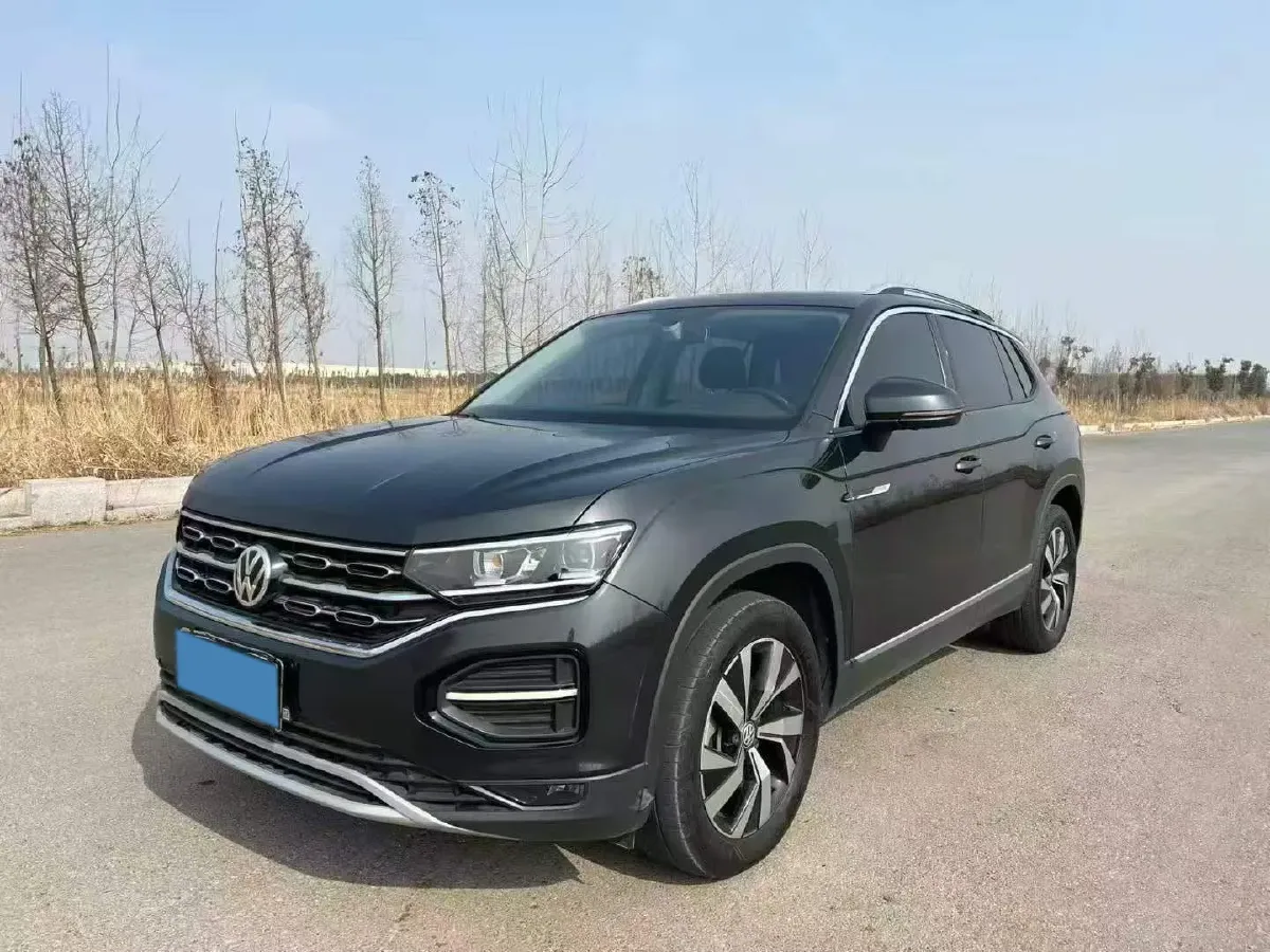 2019 Jeep Cherokee 2.0T 234HP L4 9AT,autocango,china used car exporter,china ev exporter,chinese used car exporter,chinese used ev exporter