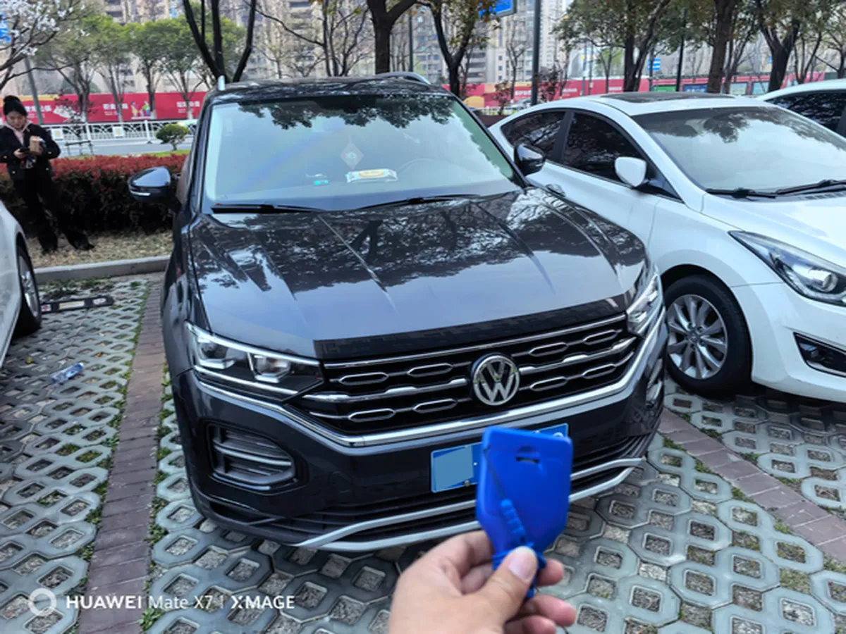 2019 Jeep Cherokee 2.0T 234HP L4 9AT,autocango,china used car exporter,china ev exporter,chinese used car exporter,chinese used ev exporter