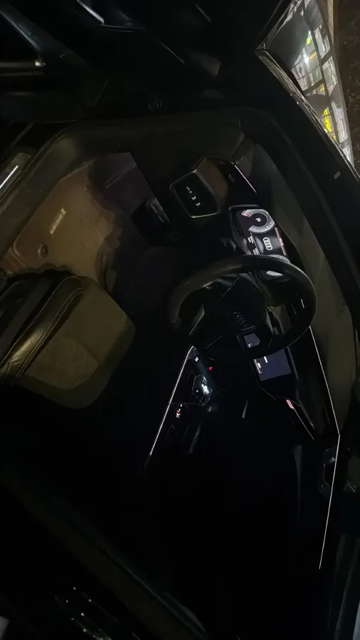 2021 Audi A6L 3.0T 340HP V6 7DCT,autocango,china used car exporter,china ev exporter,chinese used car exporter,chinese used ev exporter