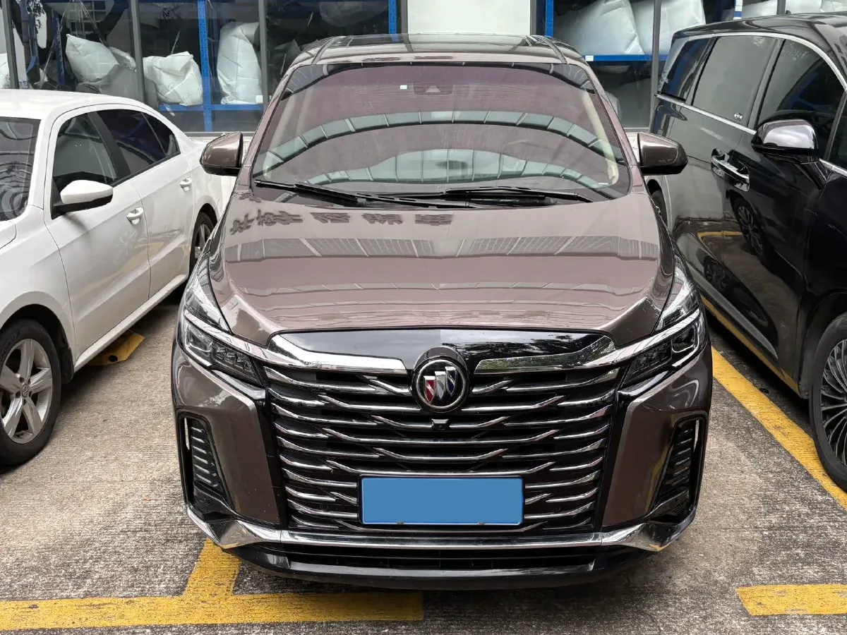 2023 Buick GL8 2.0T 237HP L4 9AT,autocango,china used car exporter,china ev exporter,chinese used car exporter,chinese used ev exporter