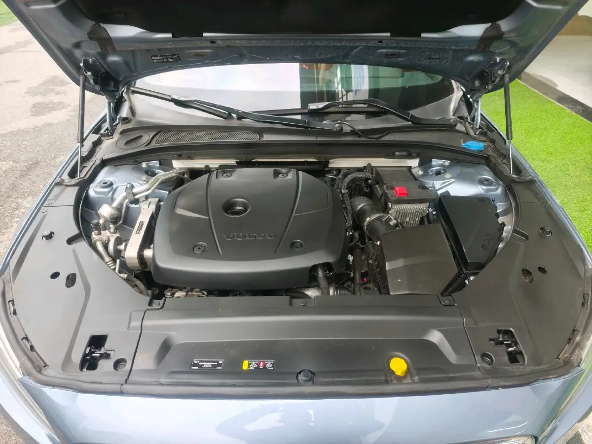 2020 Volvo S90 2.0T 254HP L4 8AT,autocango,china used car exporter,china ev exporter,chinese used car exporter,chinese used ev exporter