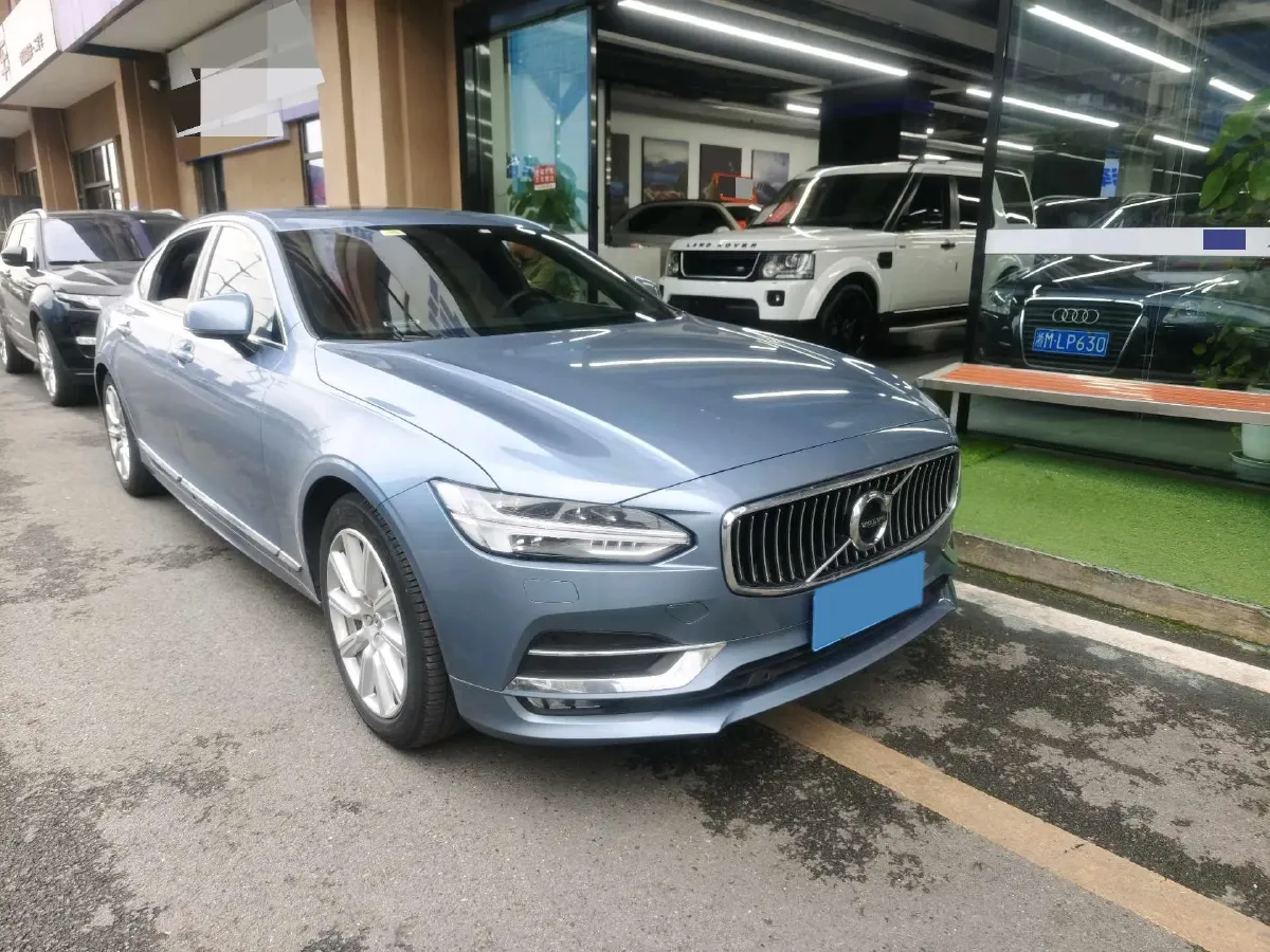 2020 Volvo S90 2.0T 254HP L4 8AT,autocango,china used car exporter,china ev exporter,chinese used car exporter,chinese used ev exporter