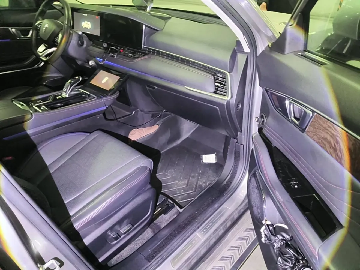 2019 DongFeng Forthing M7 2.0T 190HP L4 6AT,autocango,china used car exporter,china ev exporter,chinese used car exporter,chinese used ev exporter