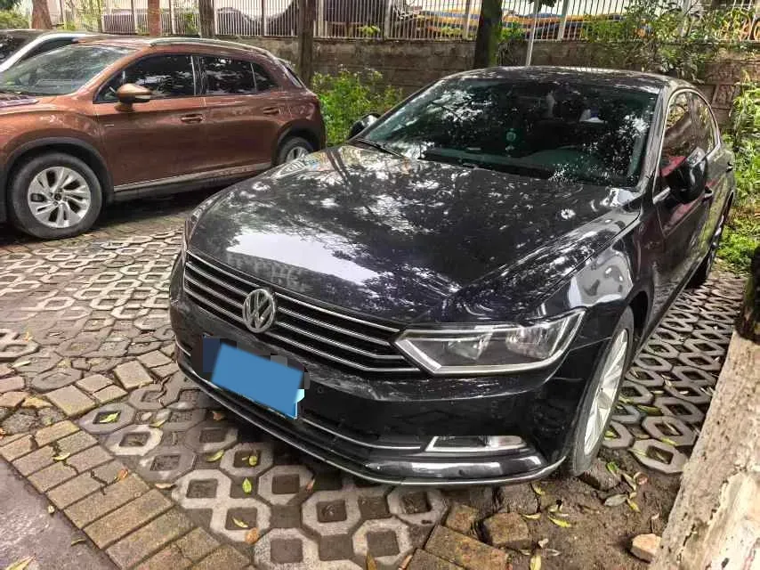 2018 Volkswagen Magotan 1.8T 180HP L4 7DCT,autocango,china used car exporter,china ev exporter,chinese used car exporter,chinese used ev exporter