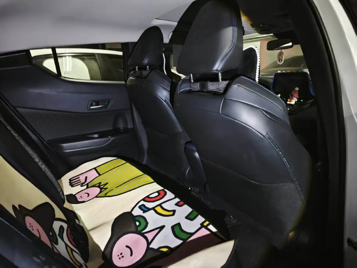 2021 Toyota C-HR 2.0L 171HP L4 CVT,autocango,china used car exporter,china ev exporter,chinese used car exporter,chinese used ev exporter