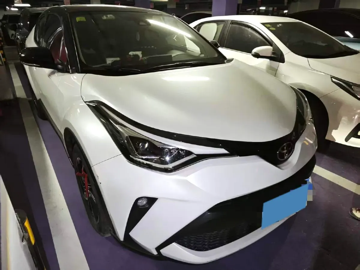 2021 Toyota C-HR 2.0L 171HP L4 CVT,autocango,china used car exporter,china ev exporter,chinese used car exporter,chinese used ev exporter