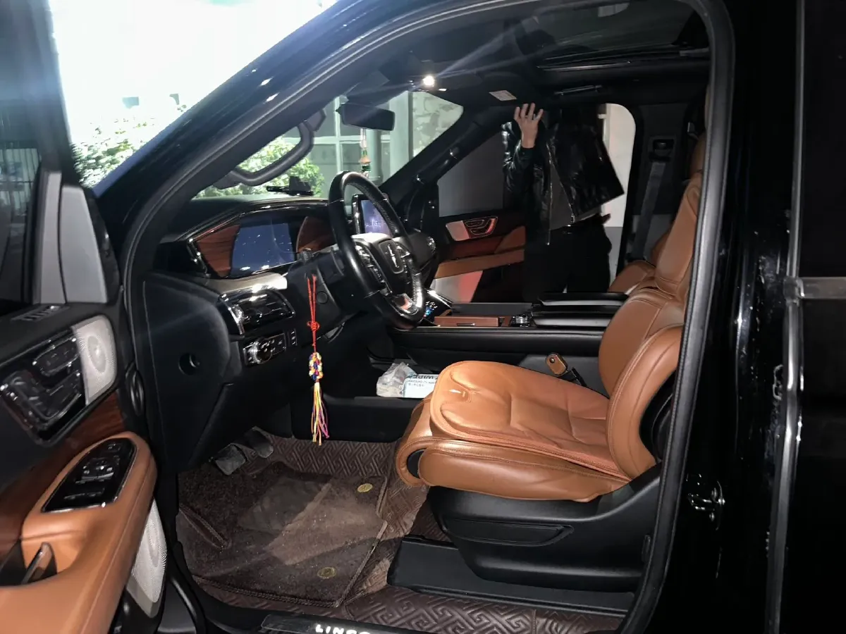 2018 Lincoln Navigator 3.5T 415HP V6 10AT,autocango,china used car exporter,china ev exporter,chinese used car exporter,chinese used ev exporter