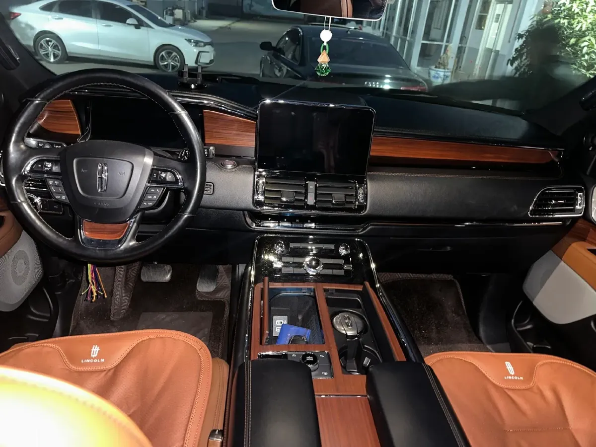 2018 Lincoln Navigator 3.5T 415HP V6 10AT,autocango,china used car exporter,china ev exporter,chinese used car exporter,chinese used ev exporter