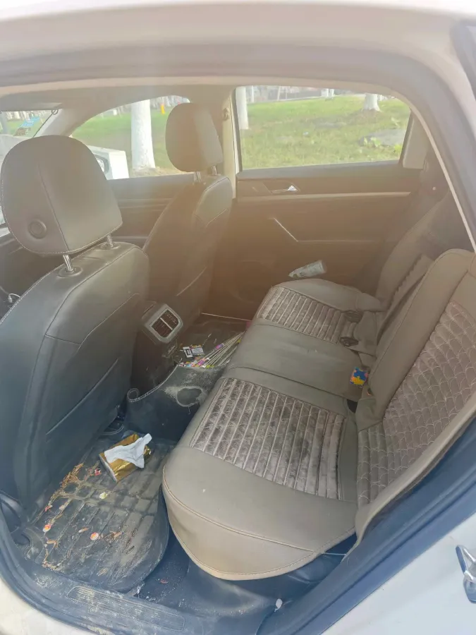 2018 Skoda Karoq 1.4T 150HP L4 7DCT,autocango,china used car exporter,china ev exporter,chinese used car exporter,chinese used ev exporter