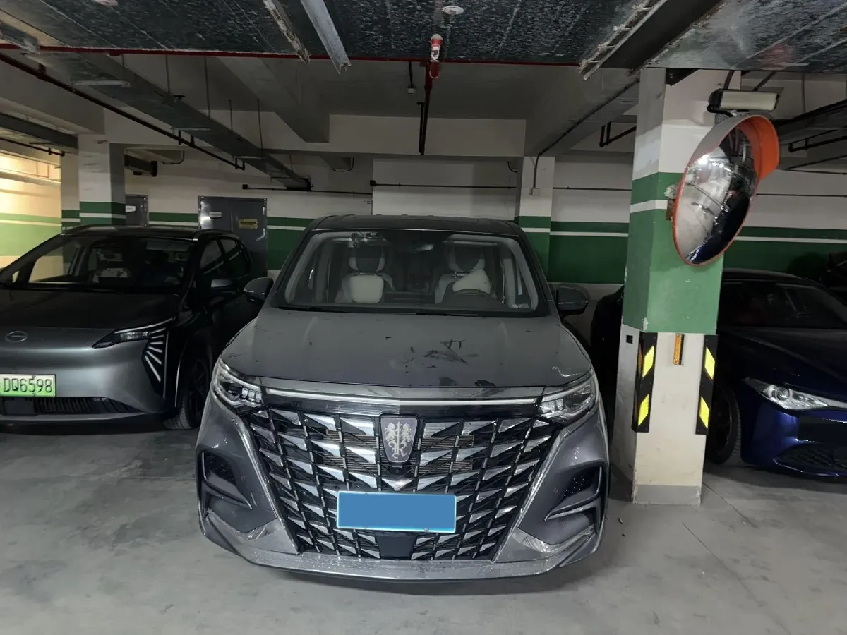 2023 Roewe iMAX8 2.0T 234HP L4 8AT,autocango,china used car exporter,china ev exporter,chinese used car exporter,chinese used ev exporter