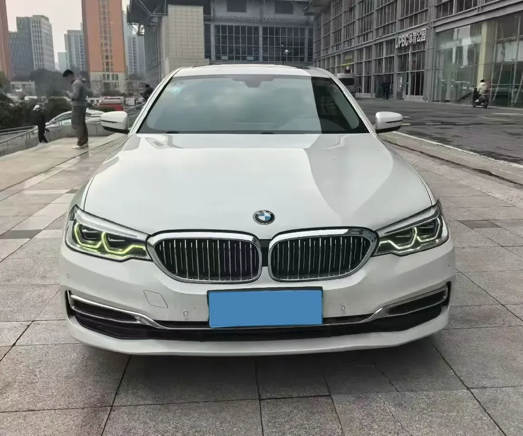 2020 BMW 5 Series 2.0T 252HP L4 8AT,autocango,china used car exporter,china ev exporter,chinese used car exporter,chinese used ev exporter