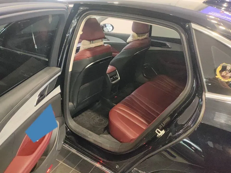 2025 HongQi H5 1.5T 169HP L4 7DCT,autocango,china used car exporter,china ev exporter,chinese used car exporter,chinese used ev exporter