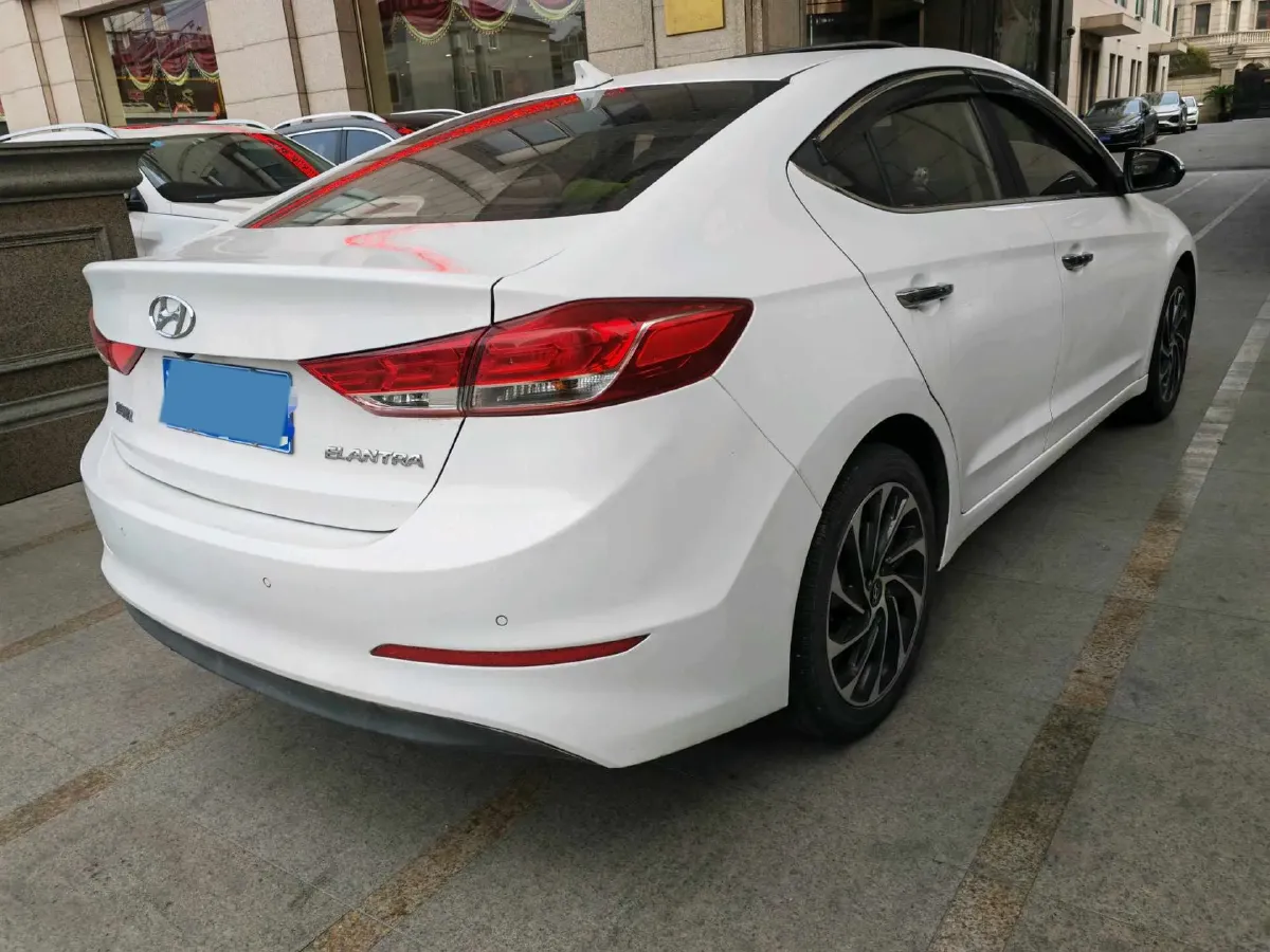 2020 Hyundai Elantra 1.5L 115HP L4 CVT,autocango,china used car exporter,china ev exporter,chinese used car exporter,chinese used ev exporter