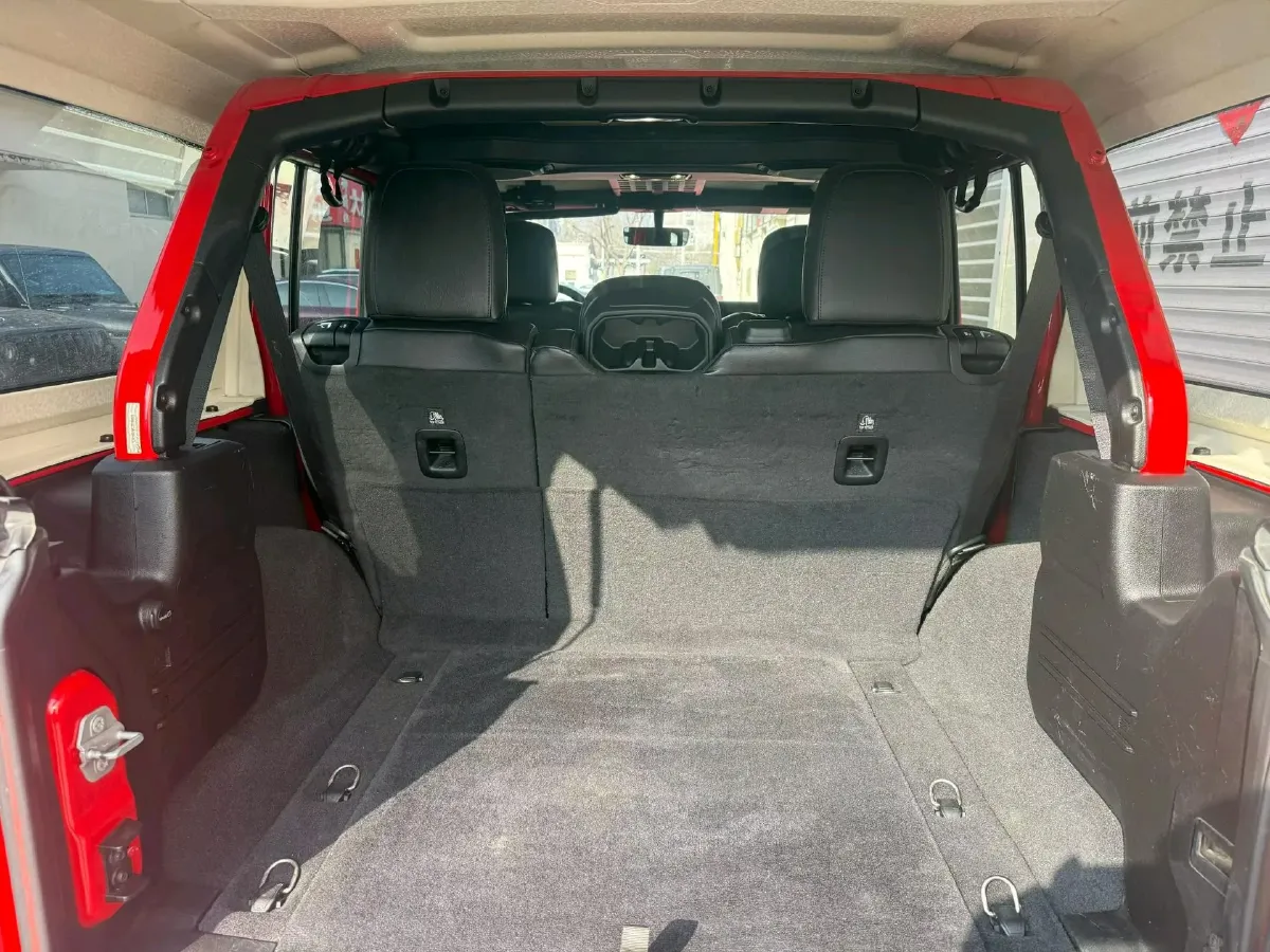 2019 Jeep Wrangler 2.0T 266HP L4 8AT,autocango,china used car exporter,china ev exporter,chinese used car exporter,chinese used ev exporter