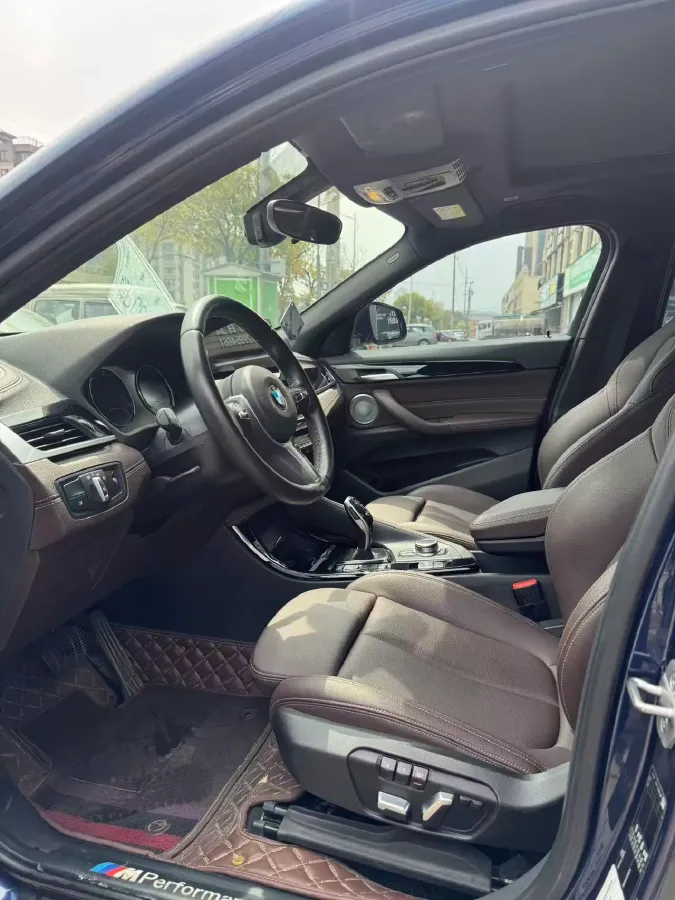 2021 BMW X2 2.0T 192HP L4 7DCT,autocango,china used car exporter,china ev exporter,chinese used car exporter,chinese used ev exporter