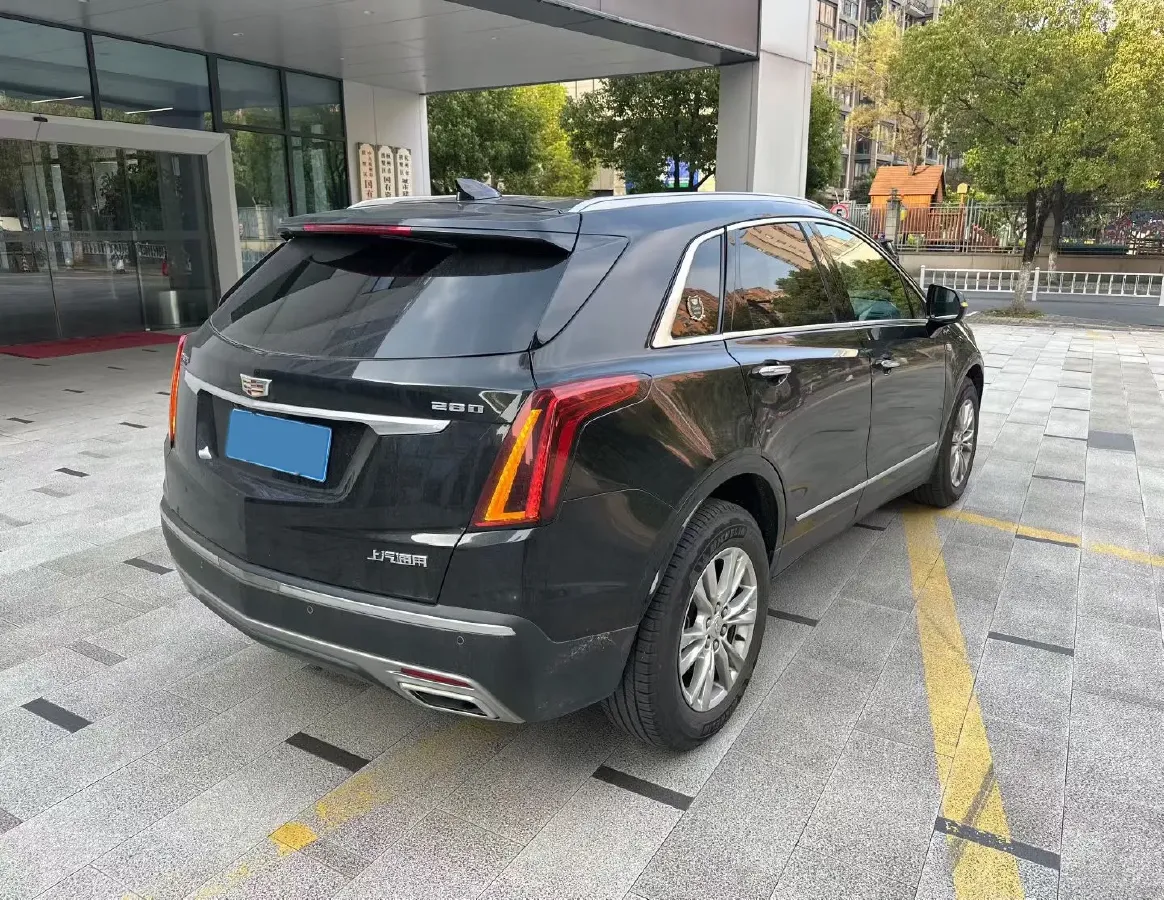2021 Cadillac XT5 2.0T 237HP L4 9AT,autocango,china used car exporter,china ev exporter,chinese used car exporter,chinese used ev exporter