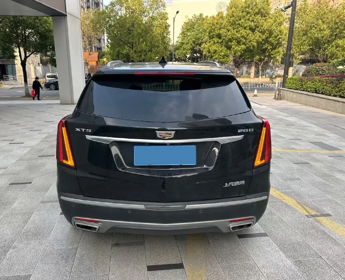 2021 Cadillac XT5 2.0T 237HP L4 9AT,autocango,china used car exporter,china ev exporter,chinese used car exporter,chinese used ev exporter