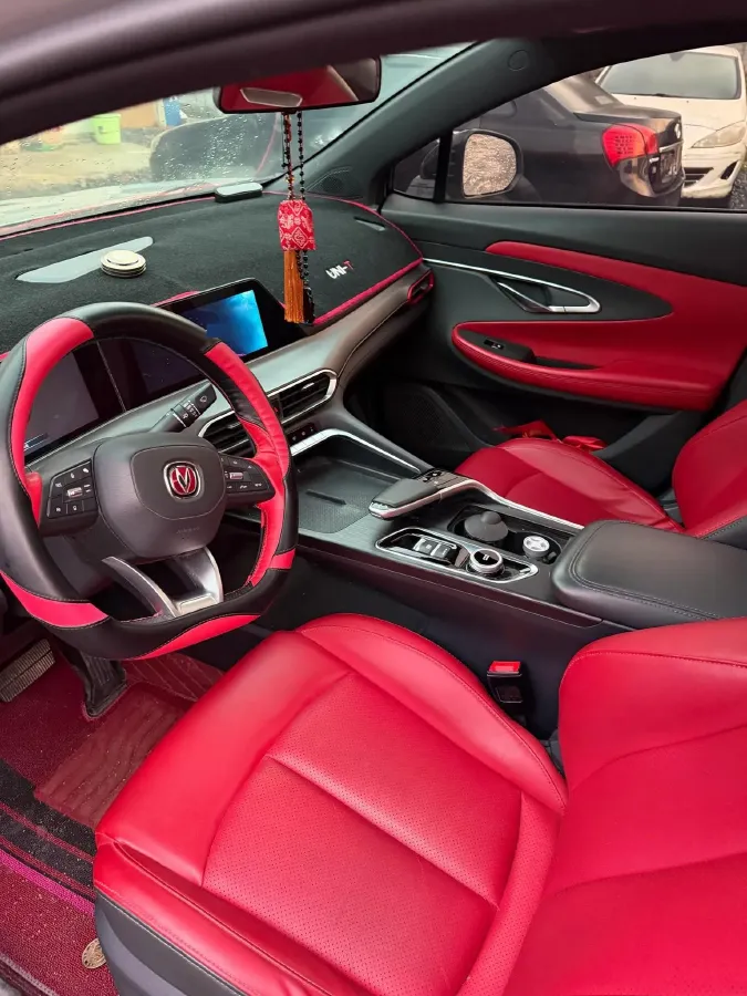 2020 ChangAn UNI-T 1.5T 180HP L4 7DCT,autocango,china used car exporter,china ev exporter,chinese used car exporter,chinese used ev exporter