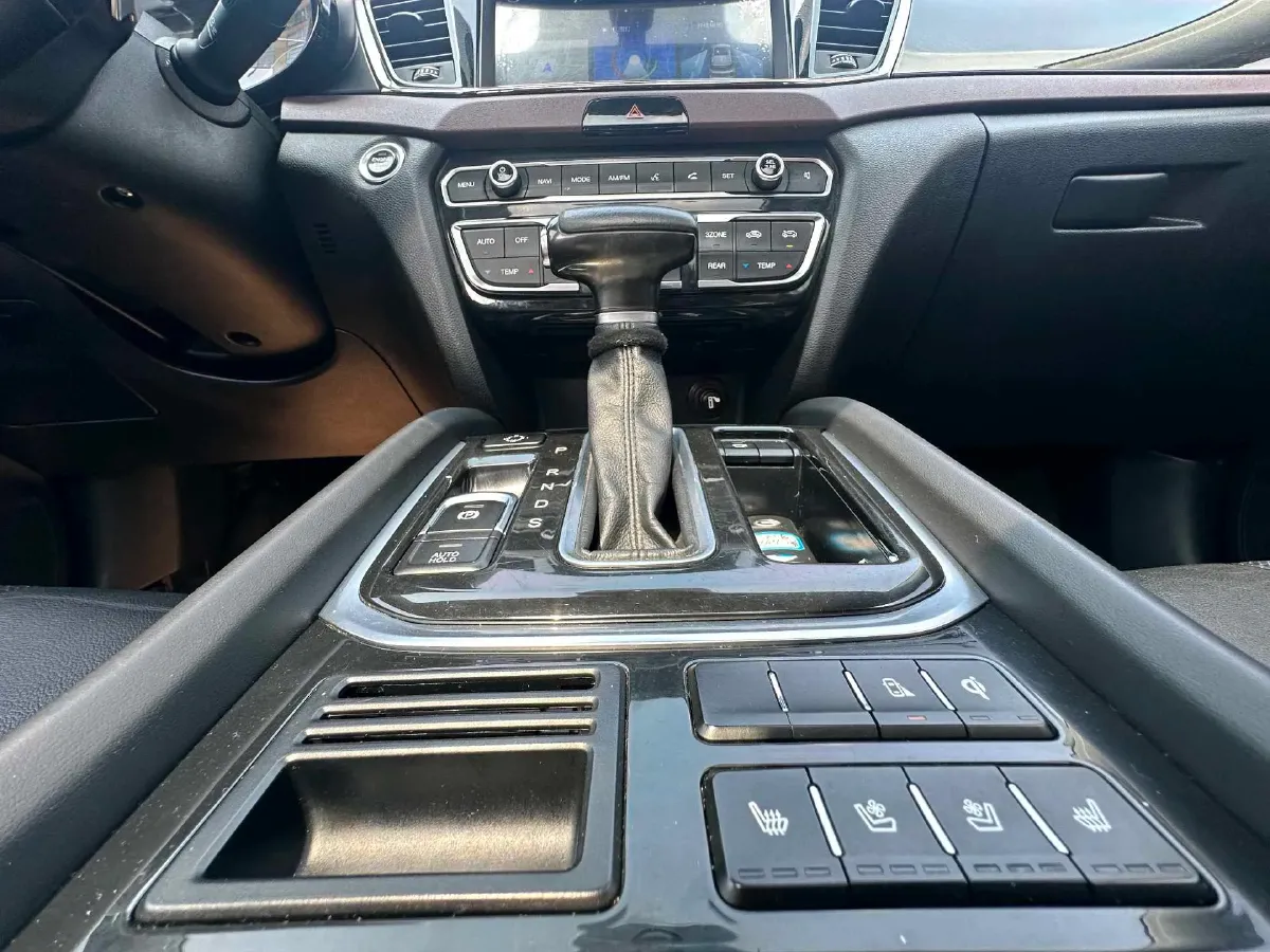 2017 GAC Trumpchi GS8 2.0T 201HP L4 6AT,autocango,china used car exporter,china ev exporter,chinese used car exporter,chinese used ev exporter