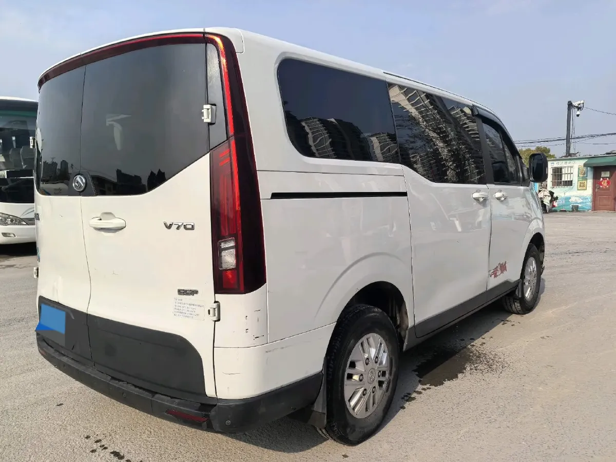 2023 MAXUS XinTu V70 2.0T 150HP L4 9AT,autocango,china used car exporter,china ev exporter,chinese used car exporter,chinese used ev exporter