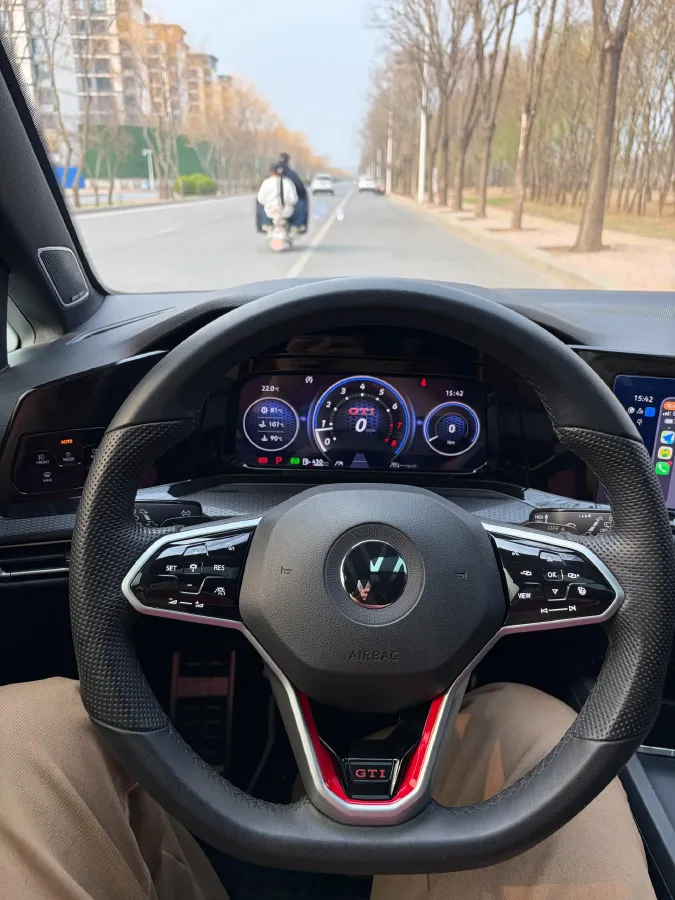 2023 Volkswagen GolfGTI 2.0T 220HP L4 7DCT,autocango,china used car exporter,china ev exporter,chinese used car exporter,chinese used ev exporter