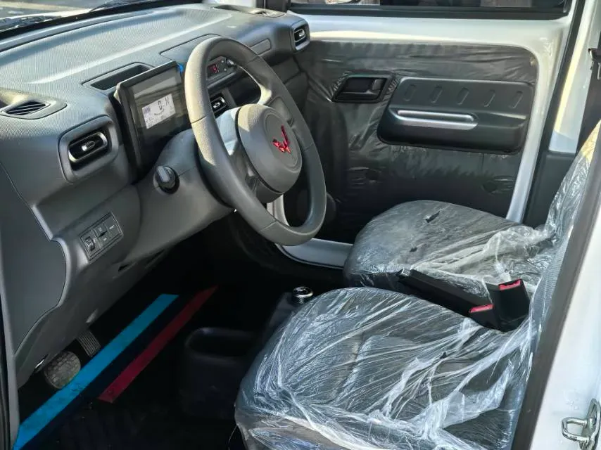 2025 WuLing ZhiGuang BEV 17.7KWH,autocango,china used car exporter,china ev exporter,chinese used car exporter,chinese used ev exporter