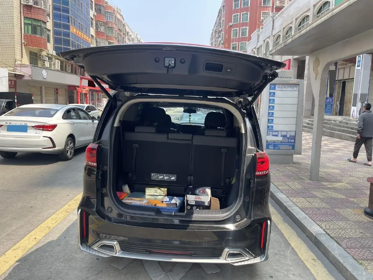 2021 GAC Trumpchi M8 2.0T 252HP L4 8AT,autocango,china used car exporter,china ev exporter,chinese used car exporter,chinese used ev exporter