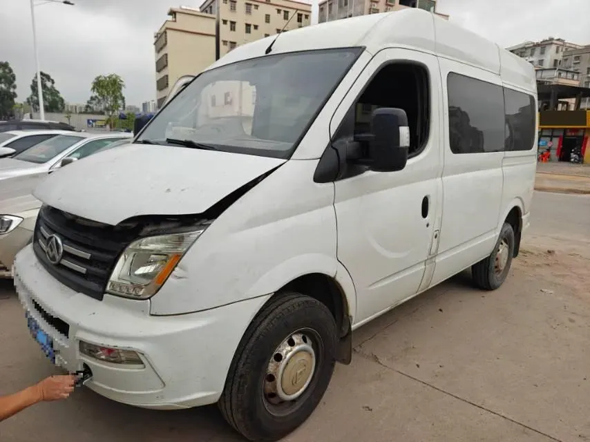 2021 MAXUS XinTu V80 2.0T 139HP L4 6MT,autocango,china used car exporter,china ev exporter,chinese used car exporter,chinese used ev exporter