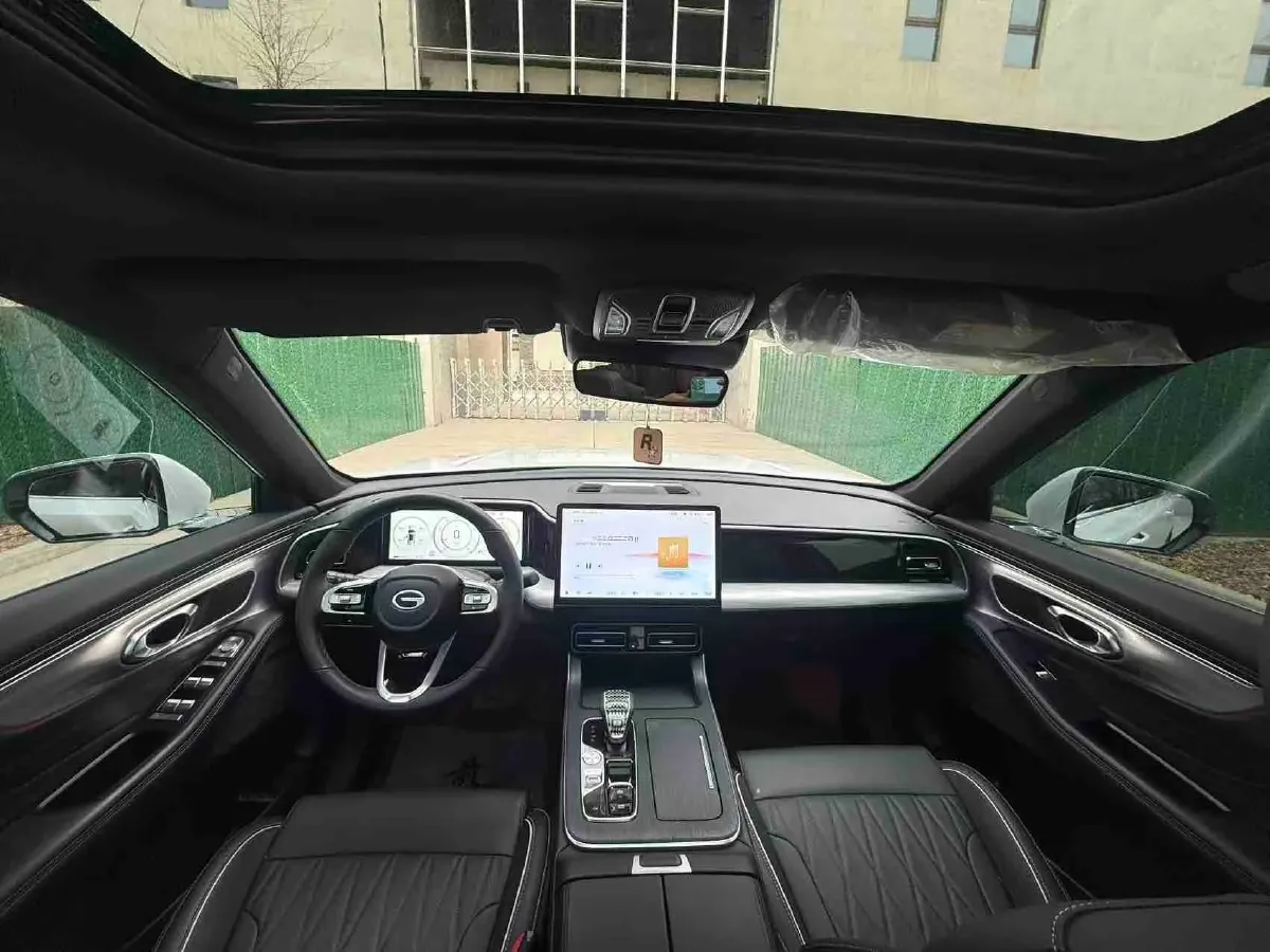 2024 GAC Trumpchi GS8 2.0T 252HP L4 8AT,autocango,china used car exporter,china ev exporter,chinese used car exporter,chinese used ev exporter