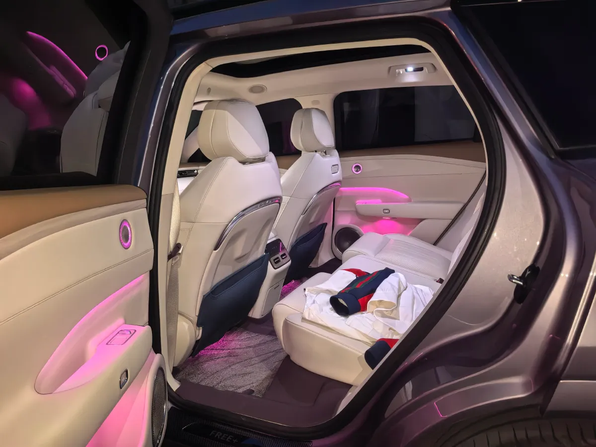 2025 Voyah FREE REEV 129HP REEV,autocango,china used car exporter,china ev exporter,chinese used car exporter,chinese used ev exporter