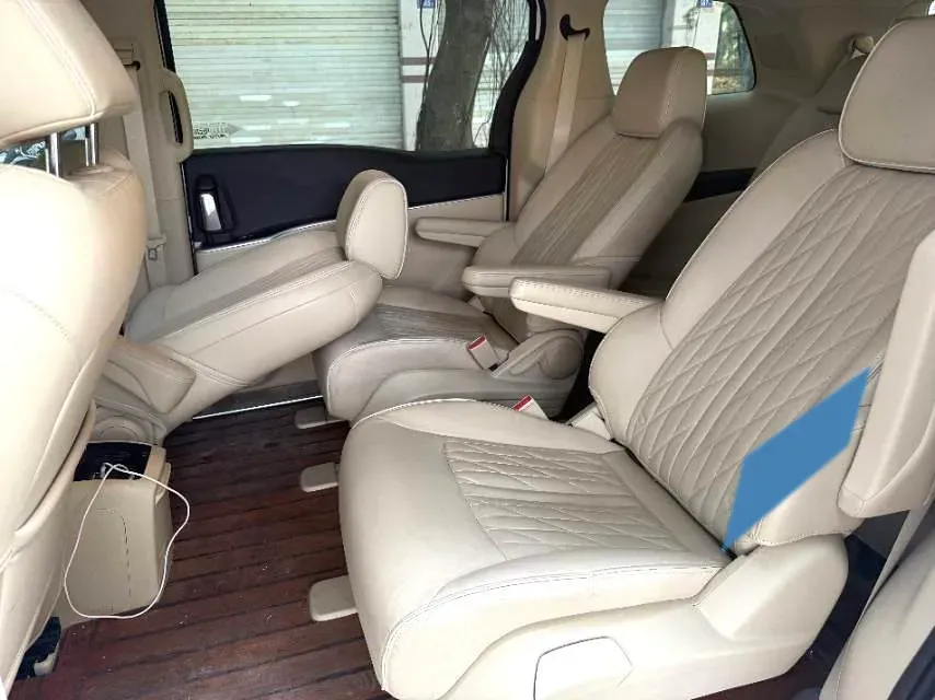 2023 Buick GL8 2.0T 237HP L4 9AT,autocango,china used car exporter,china ev exporter,chinese used car exporter,chinese used ev exporter