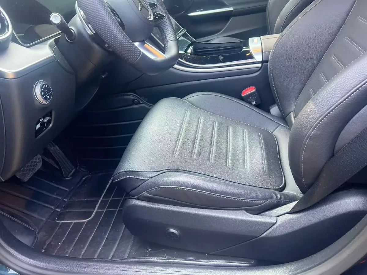 2023 Mercedes-Benz C Class 1.5T 170HP L4 9AT,autocango,china used car exporter,china ev exporter,chinese used car exporter,chinese used ev exporter