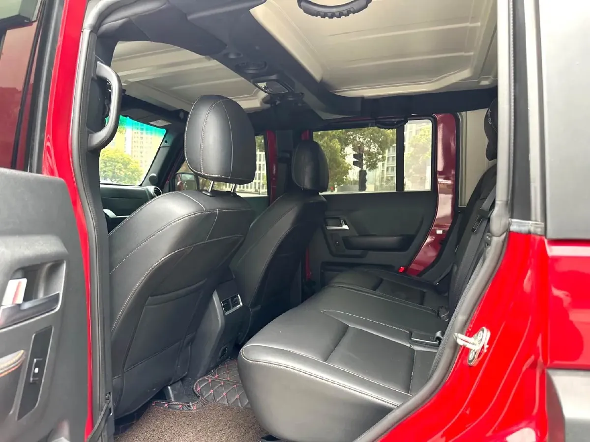 2017 Beijing BJ40 2.3T 250HP L4 6AT,autocango,china used car exporter,china ev exporter,chinese used car exporter,chinese used ev exporter