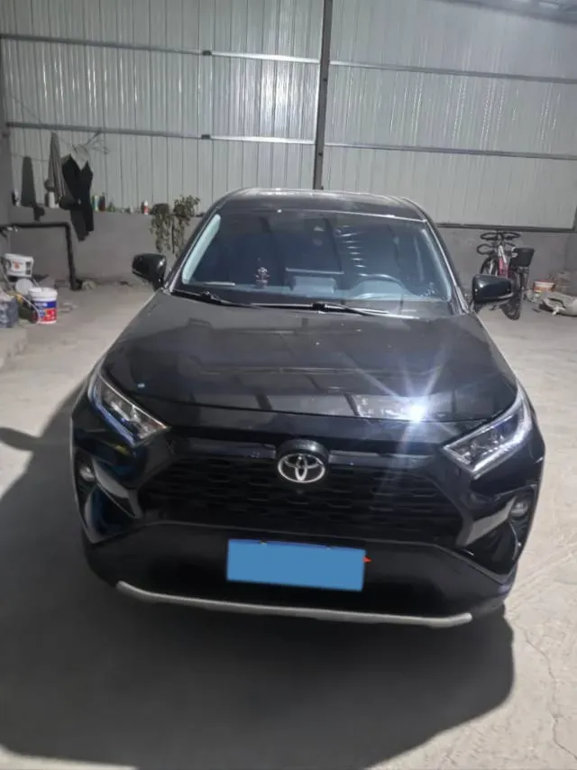 2020 Toyota RAV4 2.0L 171HP L4 CVT,autocango,china used car exporter,china ev exporter,chinese used car exporter,chinese used ev exporter