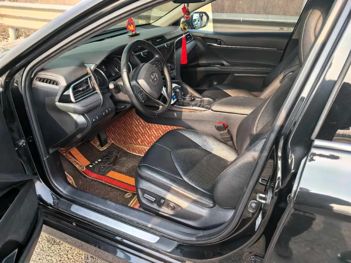 2019 Toyota Camry 2.5L 209HP L4 8AT,autocango,china used car exporter,china ev exporter,chinese used car exporter,chinese used ev exporter
