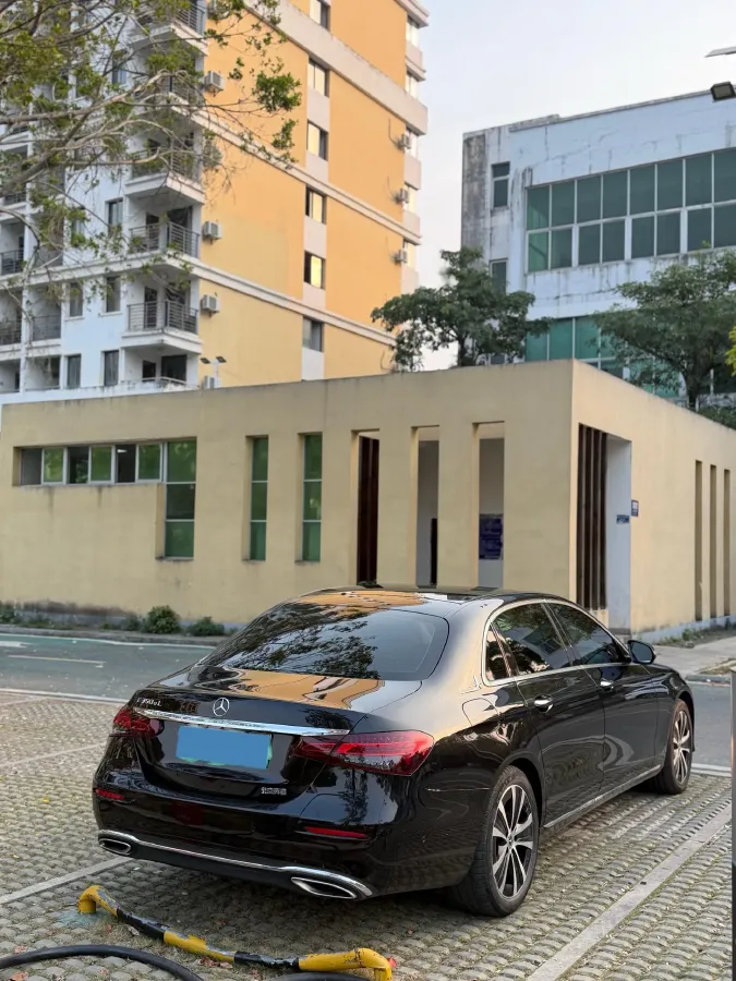 2022 Mercedes-Benz E Class 2.0T 211HP L4 9AT PHEV 25.4KWH,autocango,china used car exporter,china ev exporter,chinese used car exporter,chinese used ev exporter