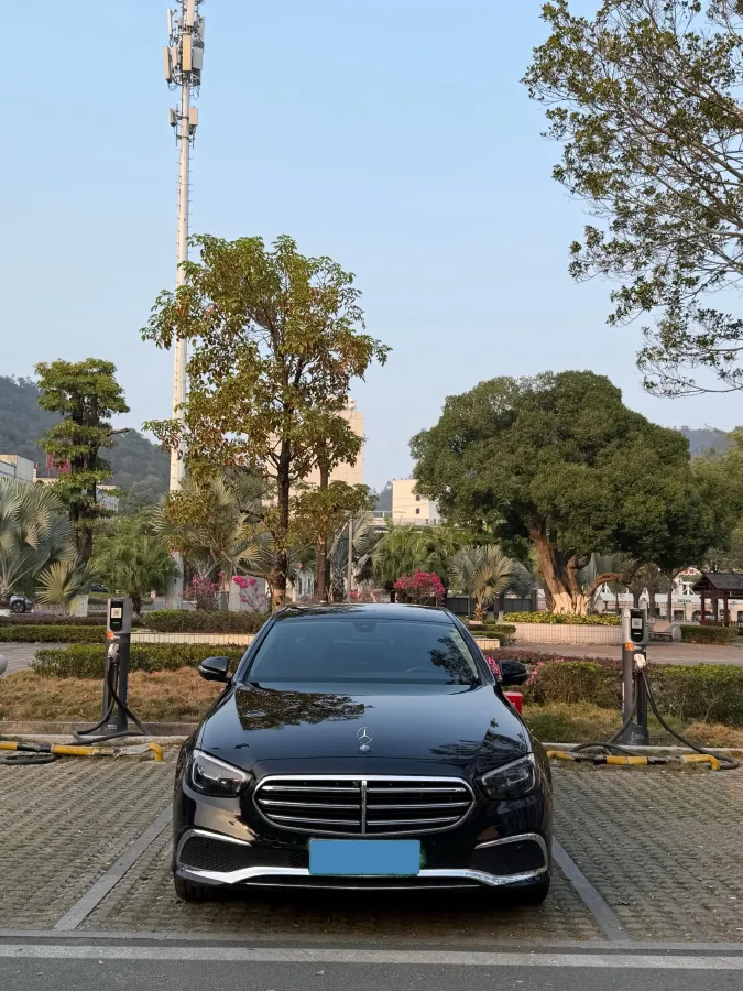 2022 Mercedes-Benz E Class 2.0T 211HP L4 9AT PHEV 25.4KWH,autocango,china used car exporter,china ev exporter,chinese used car exporter,chinese used ev exporter
