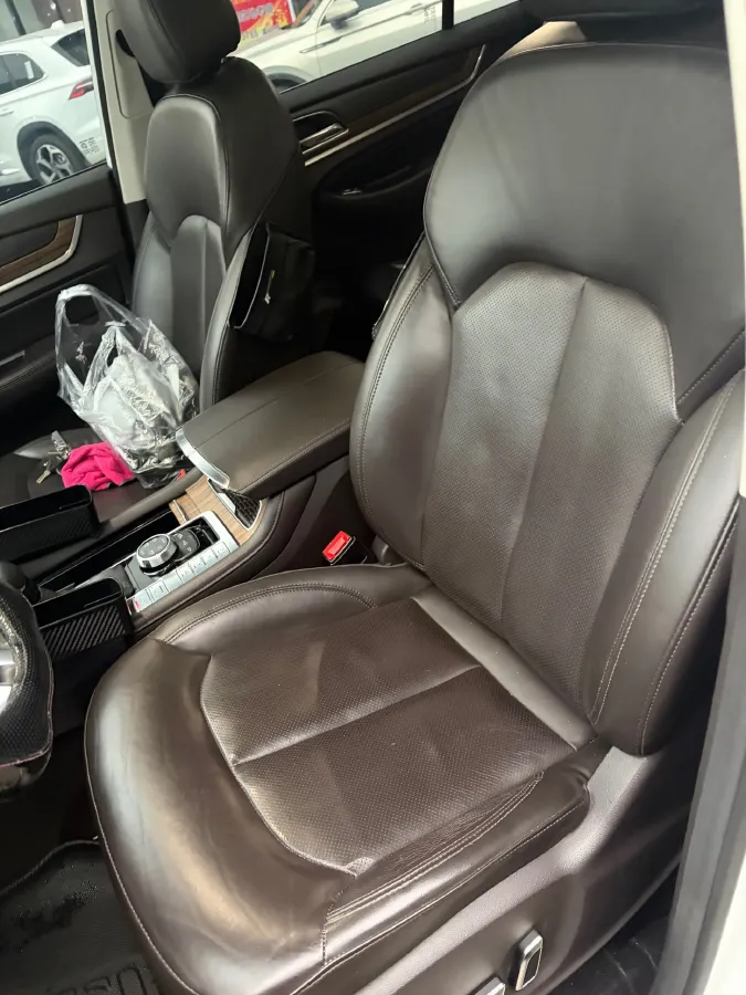 2018 Roewe RX5 2.0T 220HP L4 6DCT,autocango,china used car exporter,china ev exporter,chinese used car exporter,chinese used ev exporter