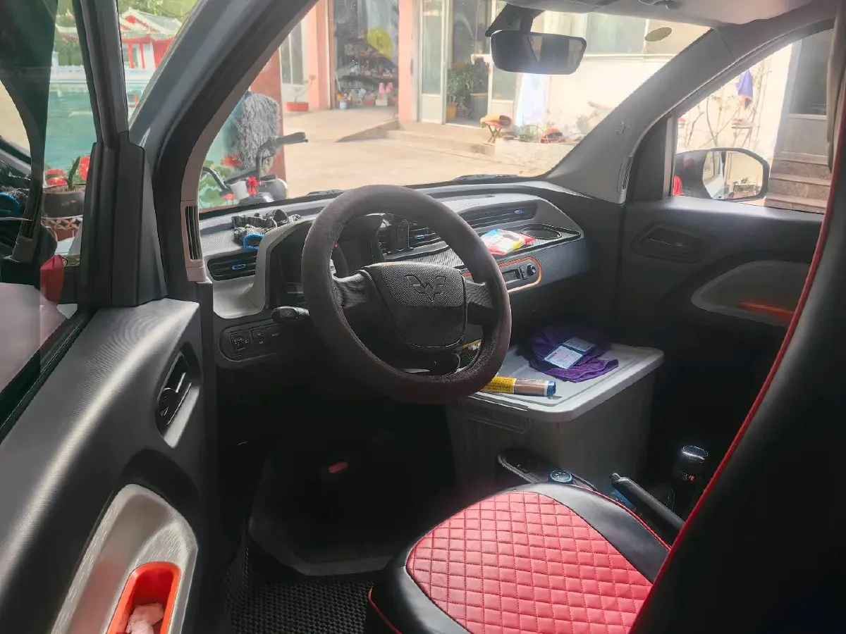 2022 LingBox uni BEV 11.52KWH,autocango,china used car exporter,china ev exporter,chinese used car exporter,chinese used ev exporter