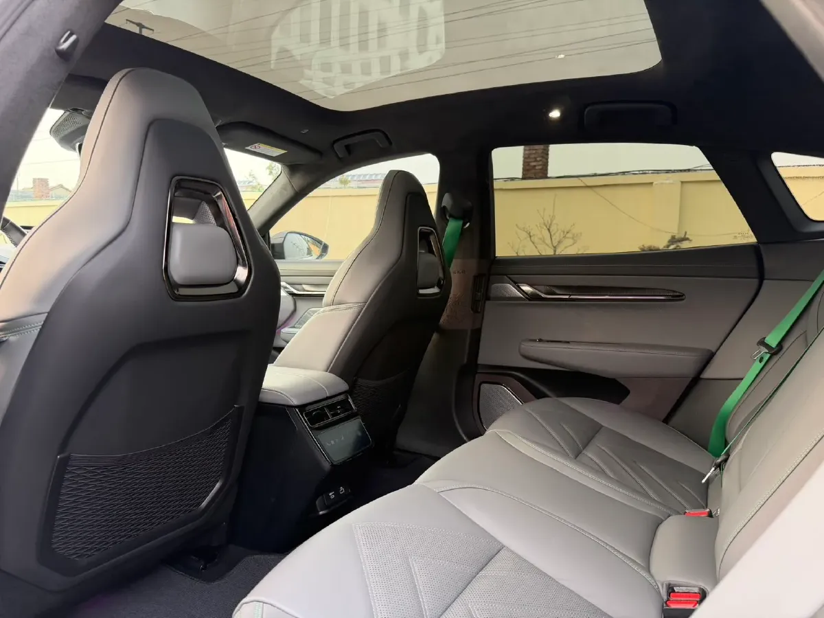 2022 Zeekr 001 BEV 100KWH,autocango,china used car exporter,china ev exporter,chinese used car exporter,chinese used ev exporter