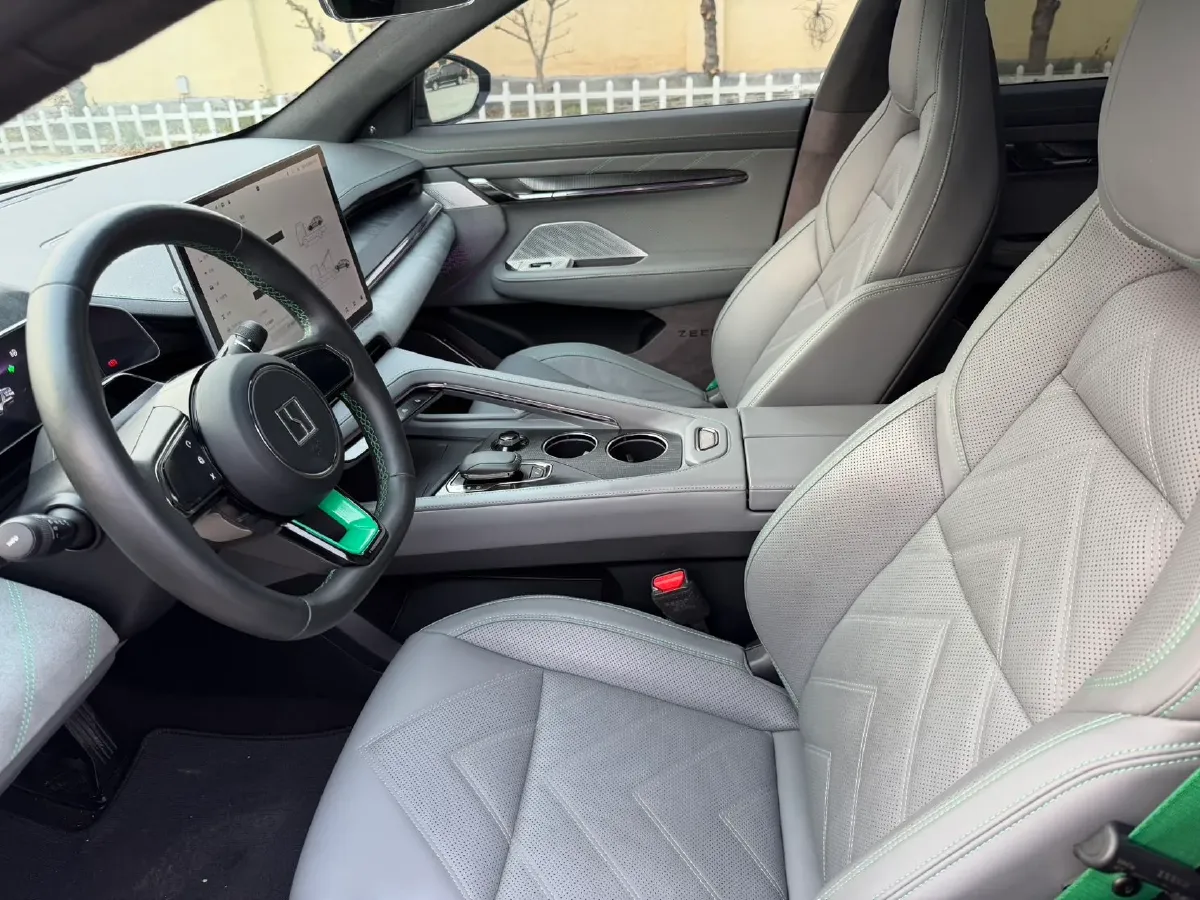 2022 Zeekr 001 BEV 100KWH,autocango,china used car exporter,china ev exporter,chinese used car exporter,chinese used ev exporter